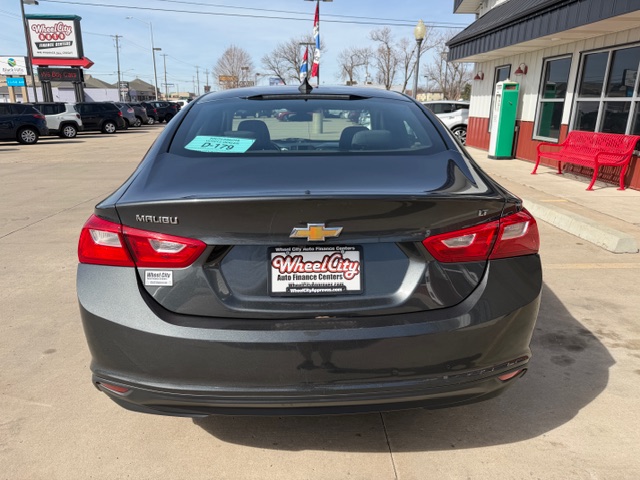 2017 Chevrolet MALIBU LT (1LT)