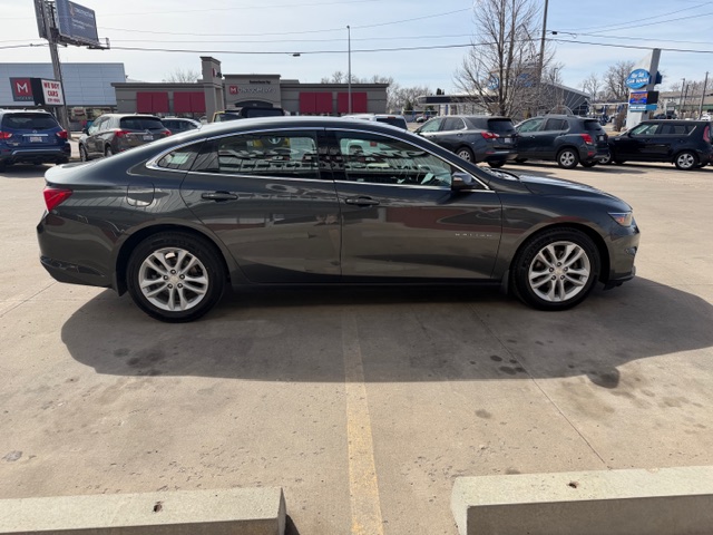 2017 Chevrolet MALIBU LT (1LT)