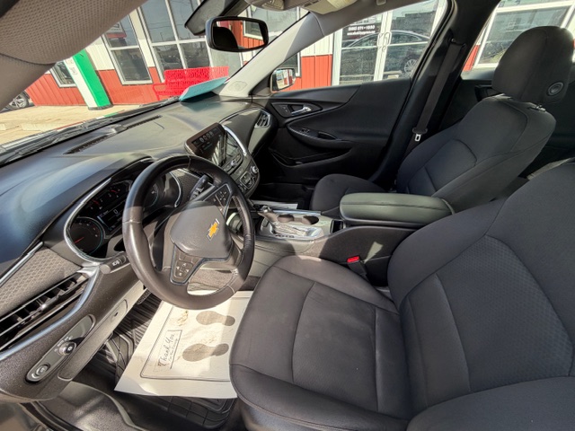 2017 Chevrolet MALIBU LT (1LT)