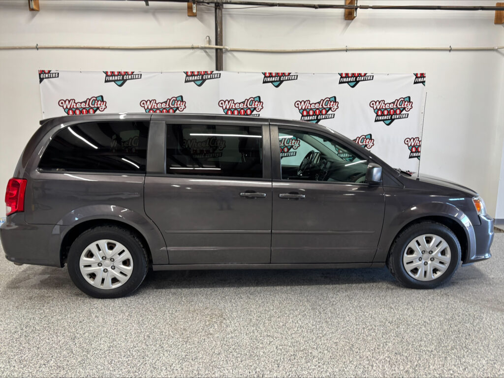 2017 Dodge GRAND CARAVAN SE
