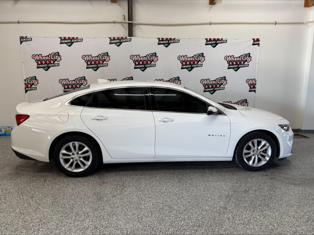 2016 Chevrolet MALIBU LT (1LT)