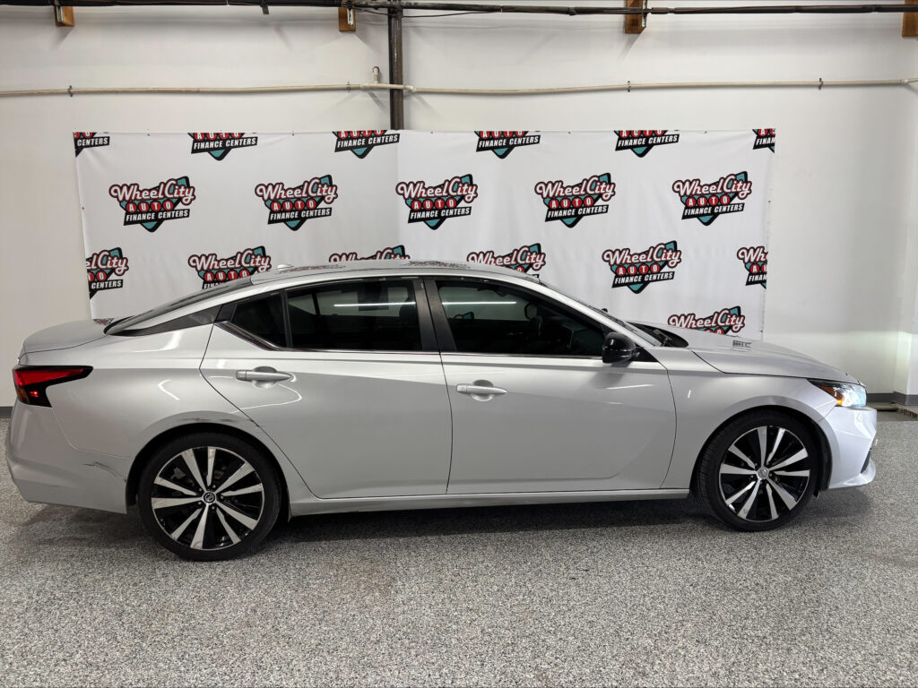 2019 Nissan ALTIMA 2.5 SR