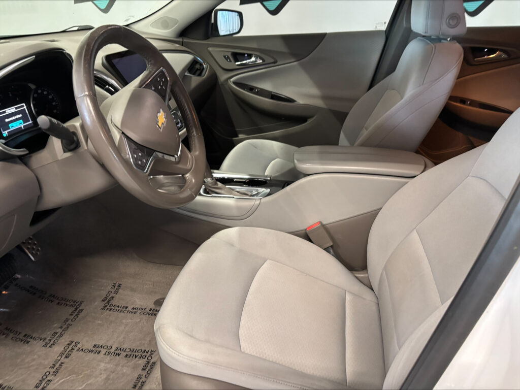 2016 Chevrolet MALIBU LT (1LT)