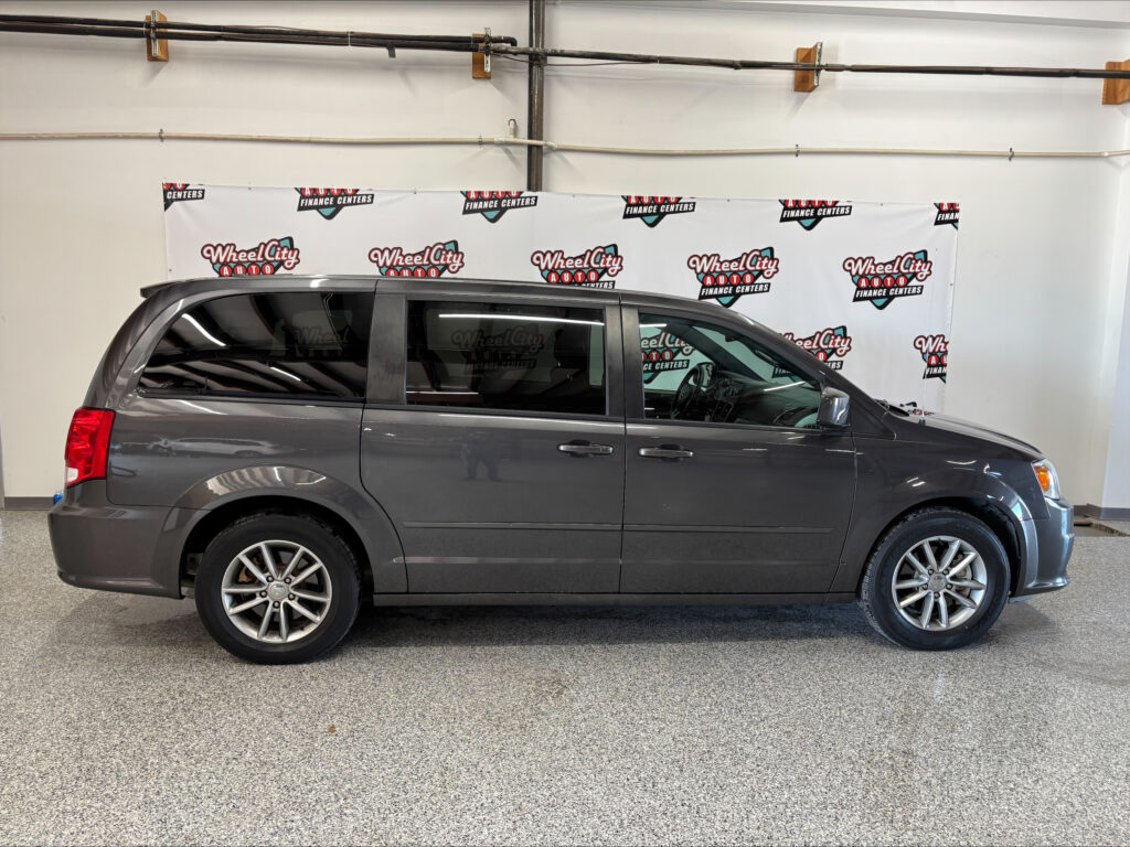 2016 Dodge GRAND CARAVAN SE