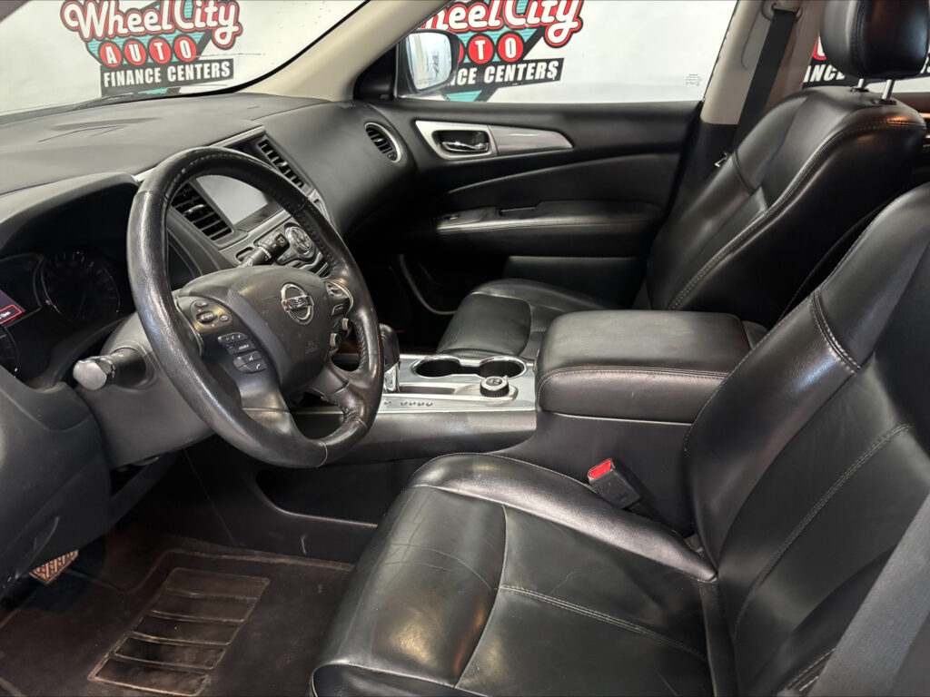 2020 Nissan PATHFINDER SL