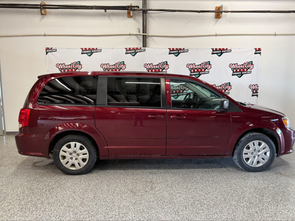 2017 Dodge GRAND CARAVAN SE