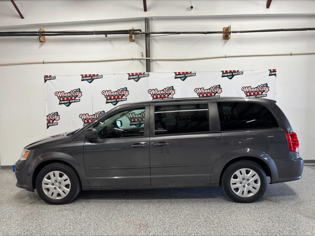 2017 Dodge GRAND CARAVAN SE