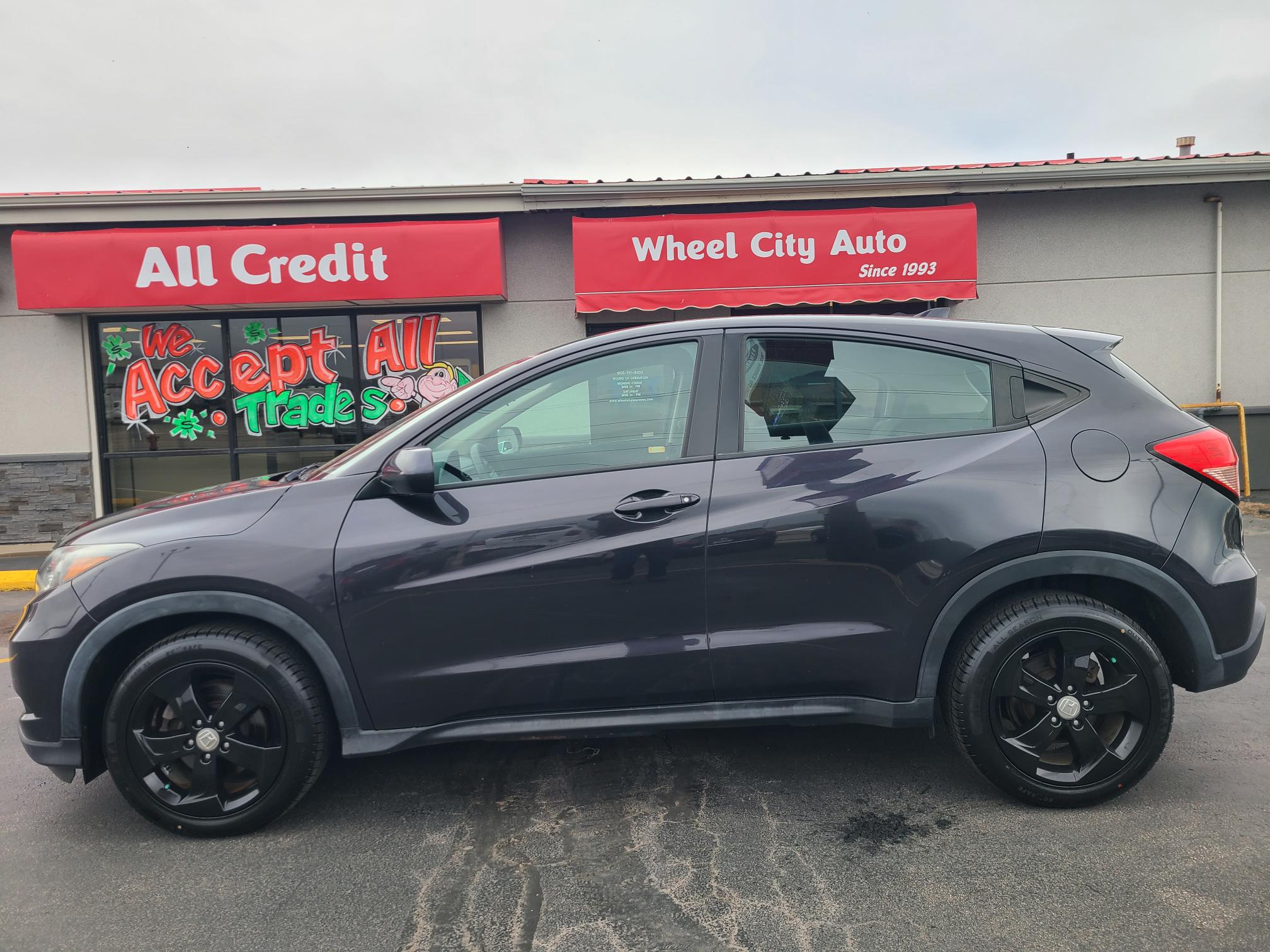 2016 Honda HR-V LX 4WD's photo
