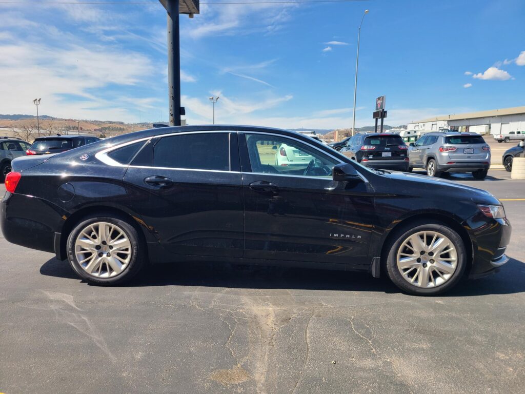 2017 Chevrolet IMPALA LS (1FL)