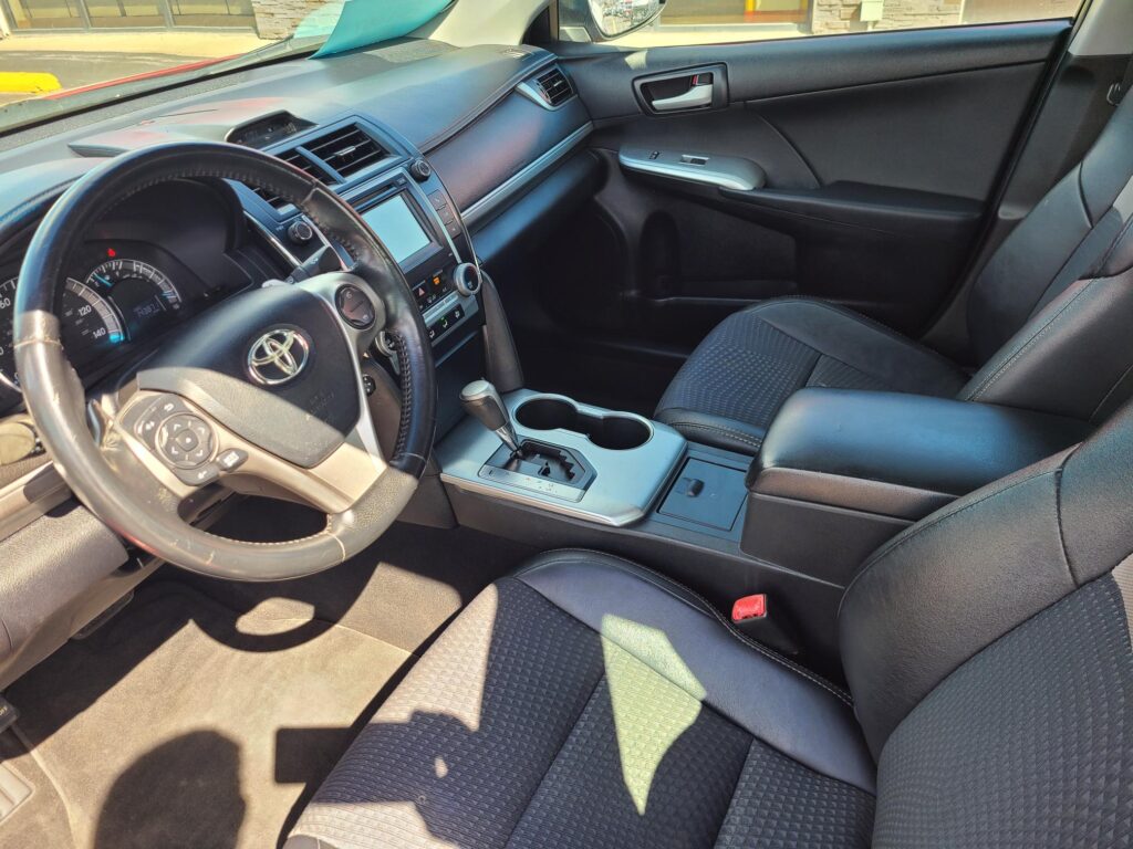 2013 Toyota CAMRY SE; LE; XLE