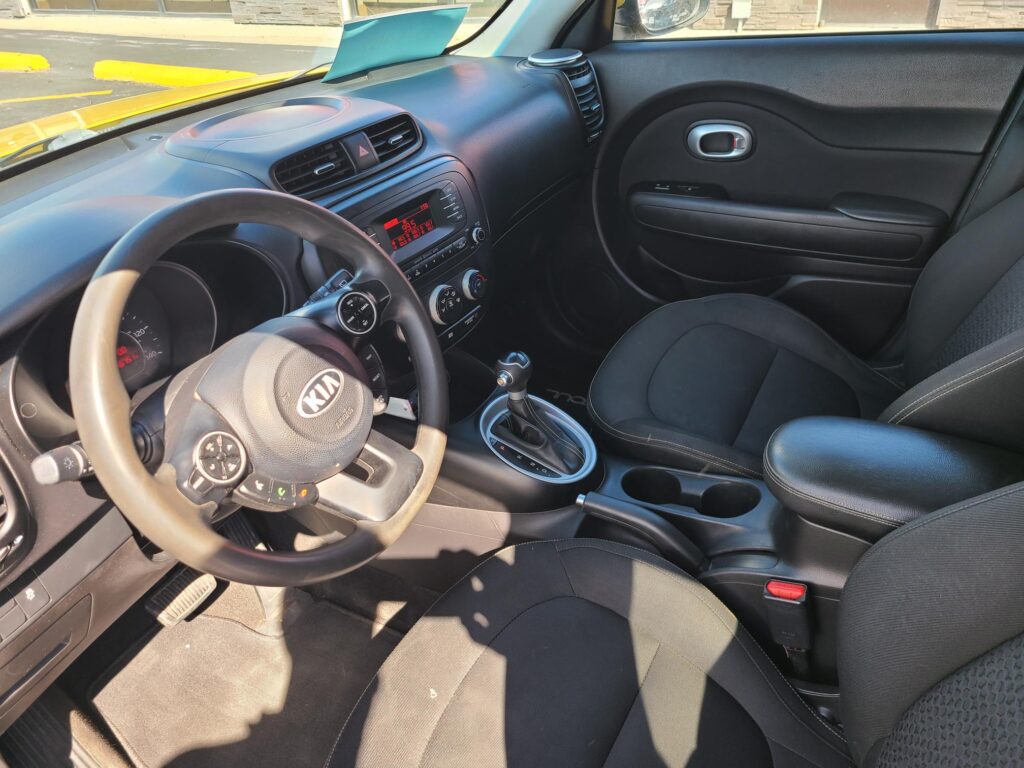 2015 KIA SOUL + (PLUS)