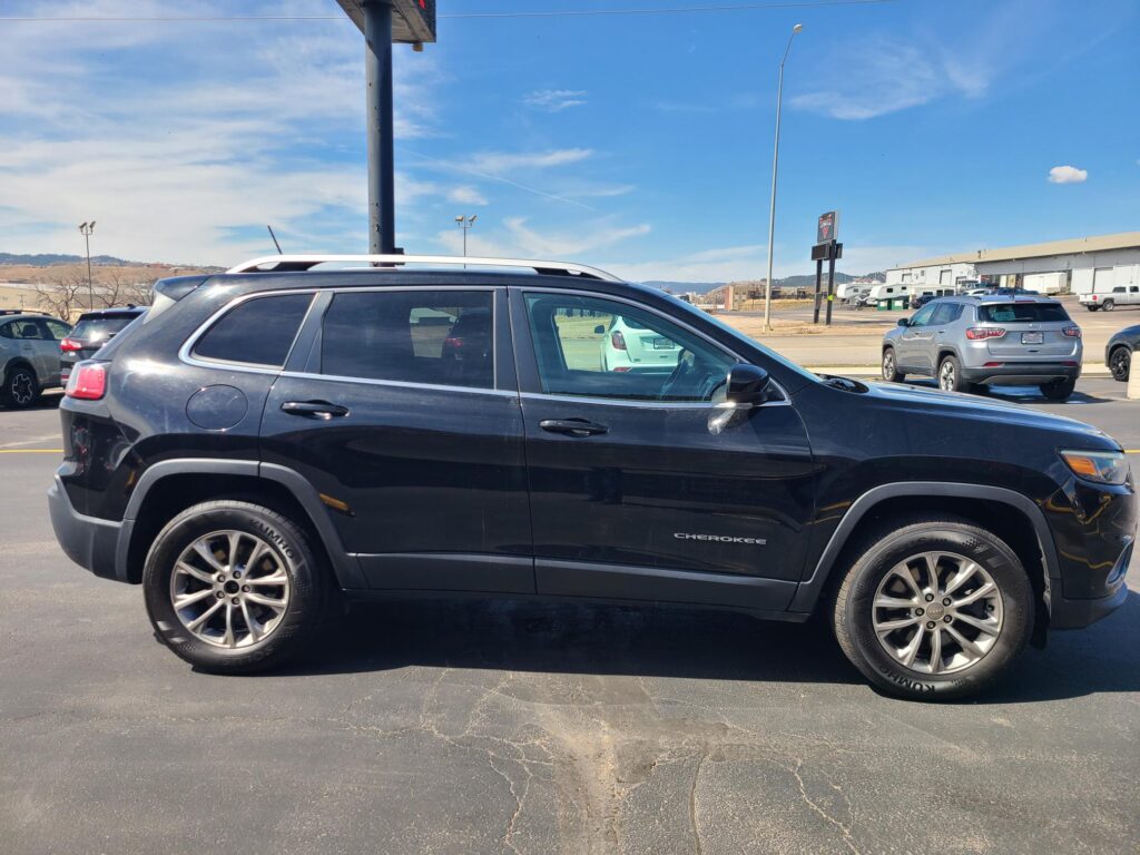 2019 Jeep CHEROKEE LATITUDE PL