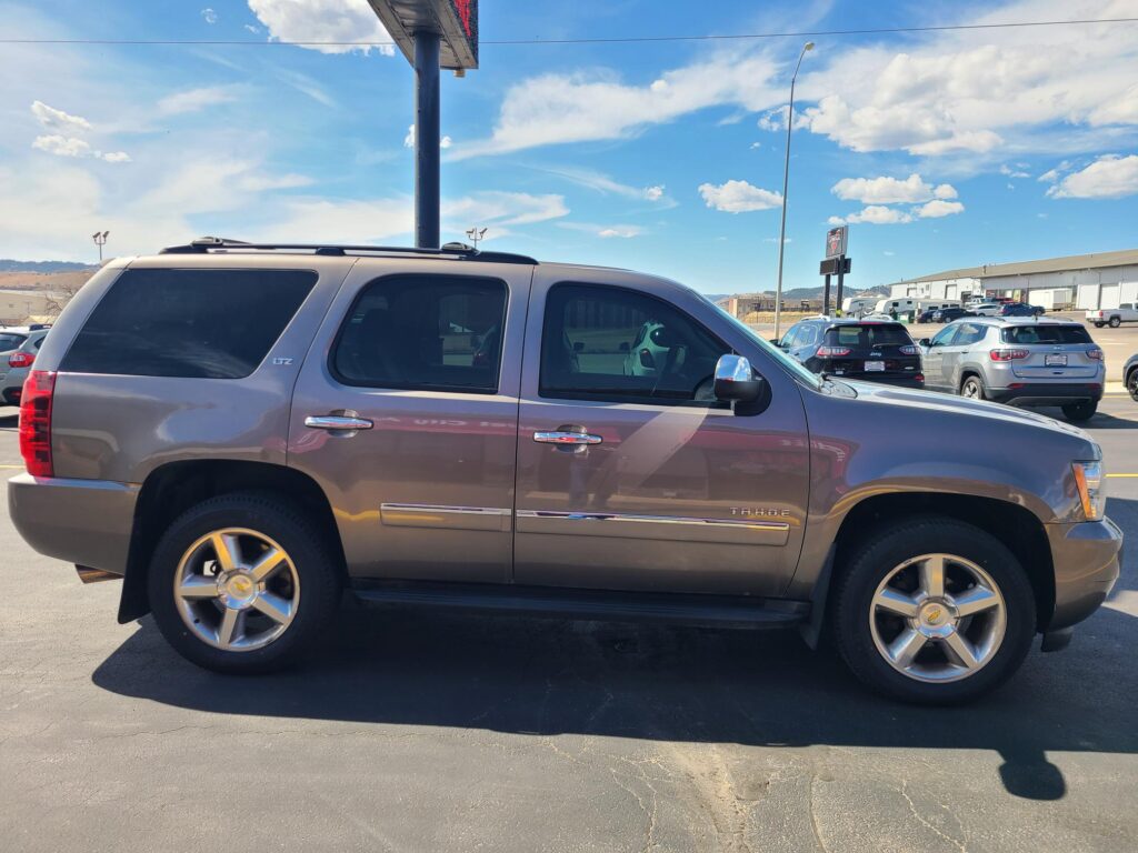 2011 Chevrolet TAHOE LTZ