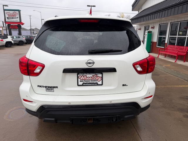 2020 Nissan PATHFINDER SL