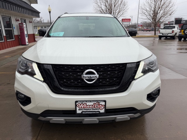 2020 Nissan PATHFINDER SL
