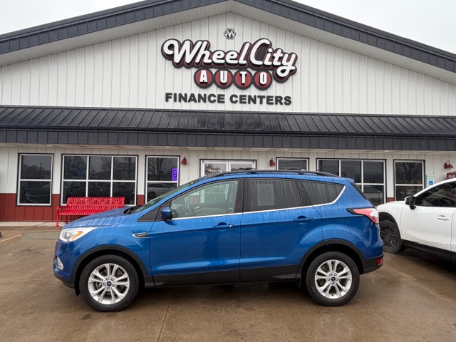 2017 Ford ESCAPE SE