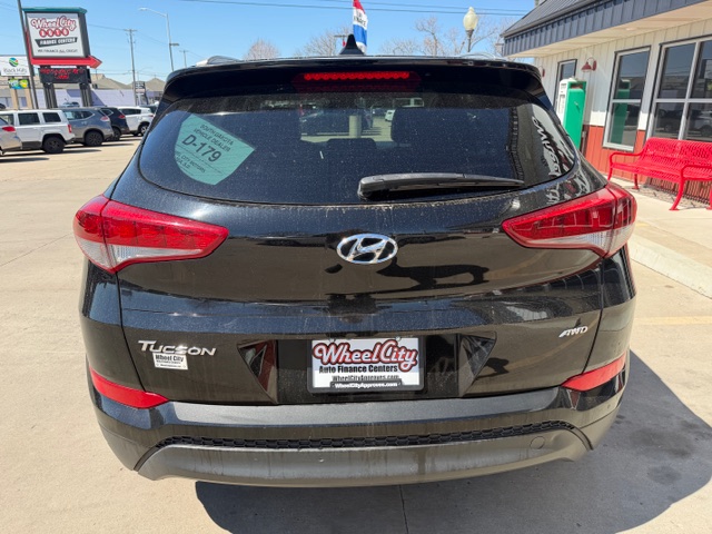 2018 Hyundai TUCSON BASE; SPORT;