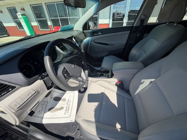 2018 Hyundai TUCSON BASE; SPORT;