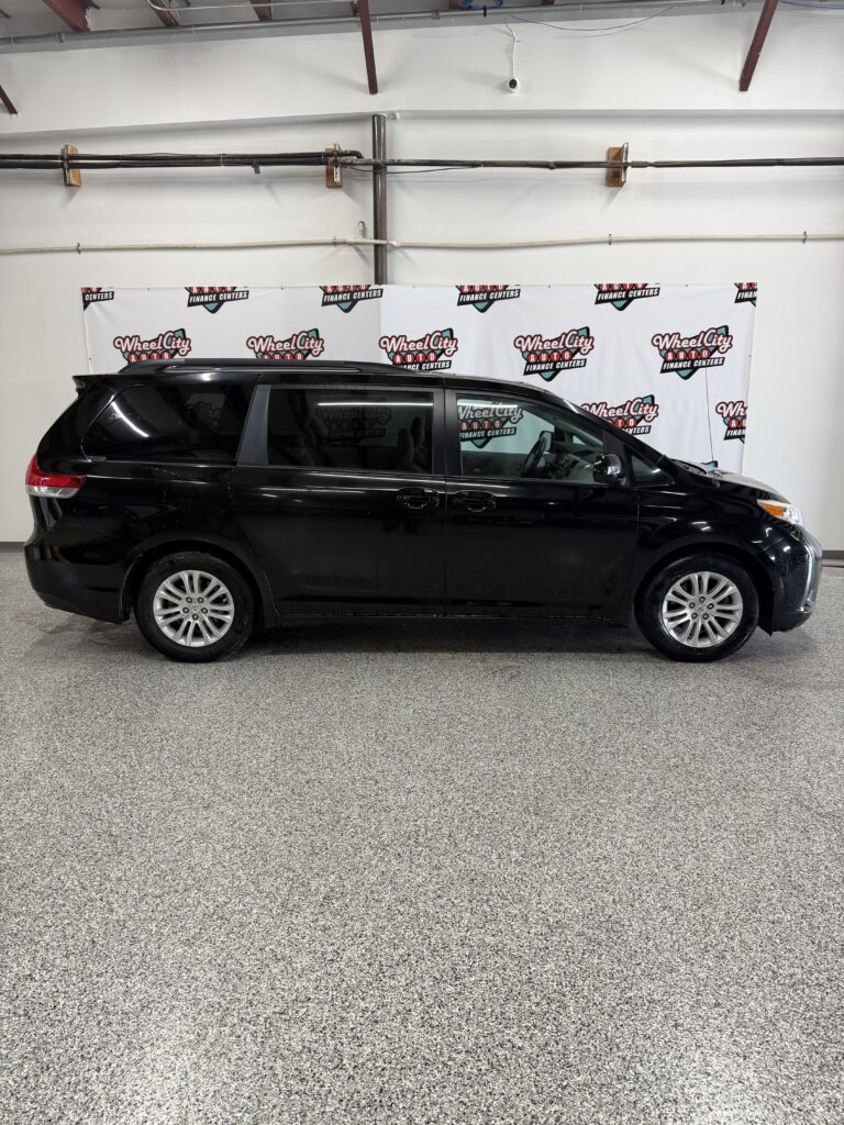 2011 Toyota SIENNA BASE; LIMITED