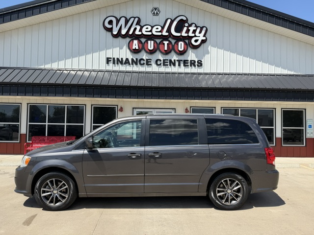 2017 Dodge Grand Caravan SXT's photo