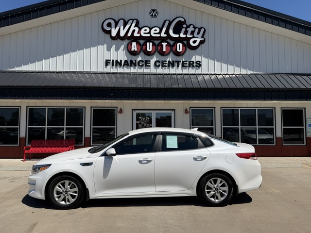 2016 Kia Optima LX AT's photo