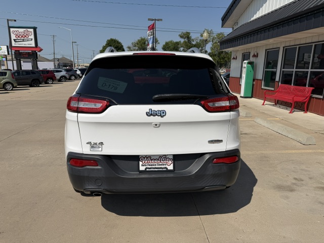 2016 Jeep CHEROKEE LATITUDE; N