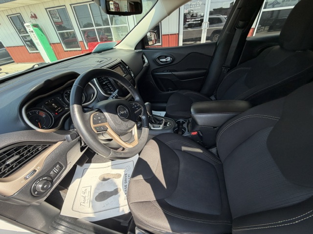 2016 Jeep CHEROKEE LATITUDE; N