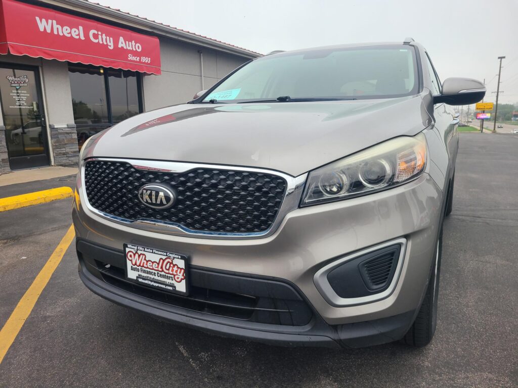 2018 KIA SORENTO LX; L
