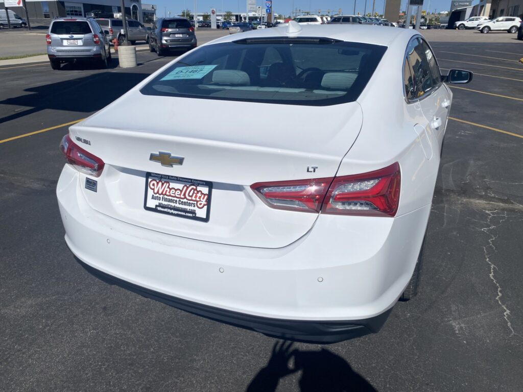 2020 Chevrolet MALIBU LT (1LT)