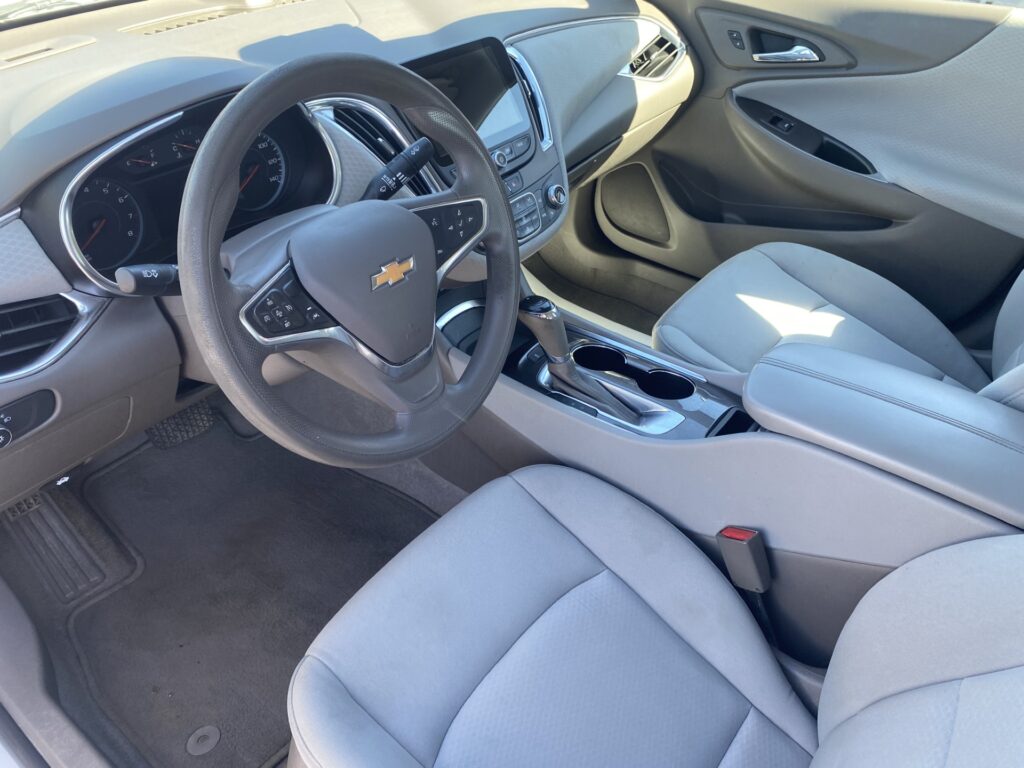 2020 Chevrolet MALIBU LT (1LT)