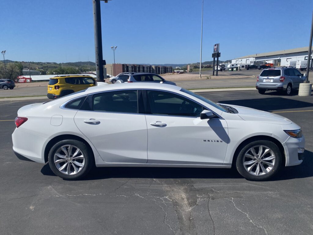 2020 Chevrolet MALIBU LT (1LT)