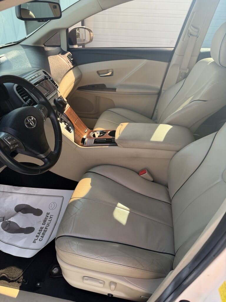 2011 Toyota VENZA BASE