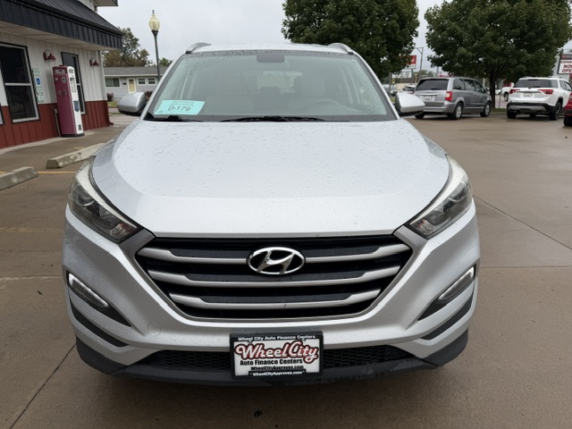 2018 Hyundai TUCSON BASE; SPORT;