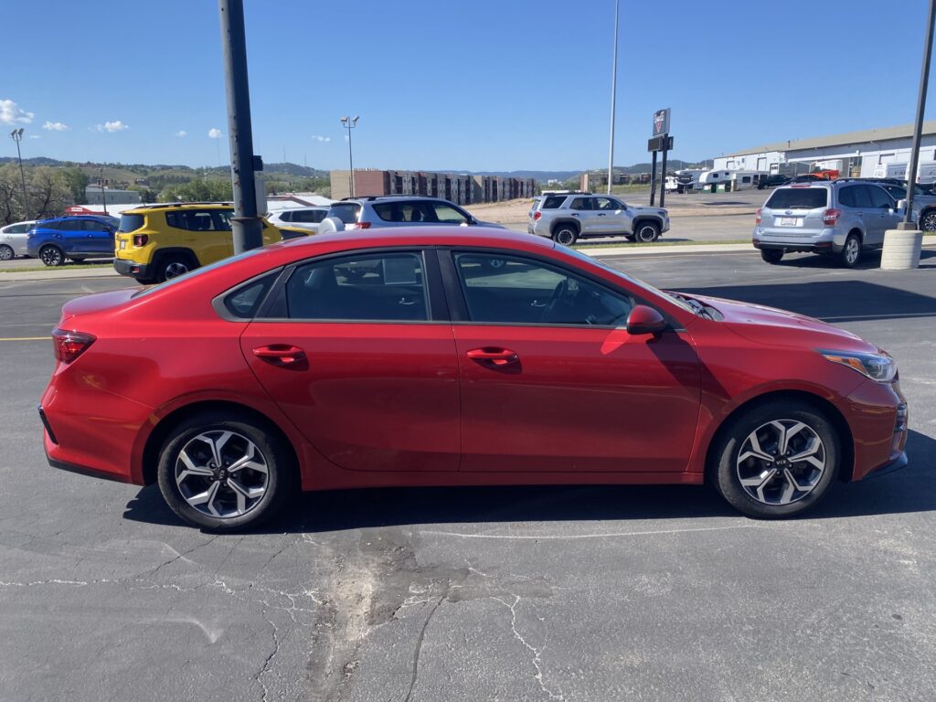 2019 KIA FORTE FE; LXS