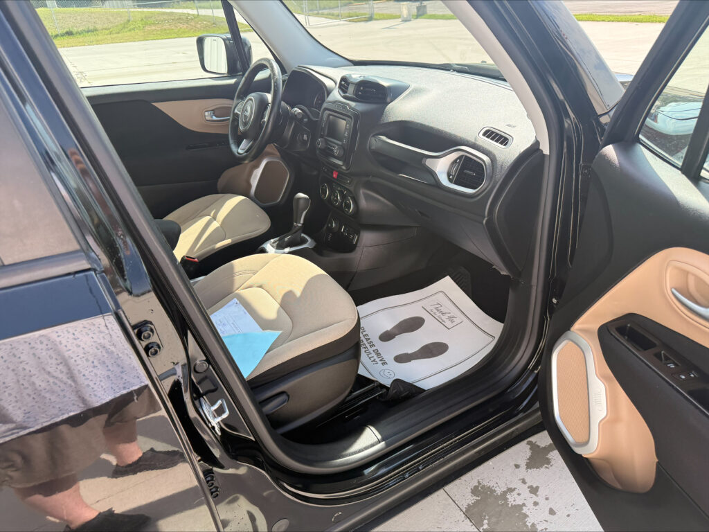 2018 Jeep RENEGADE LATITUDE