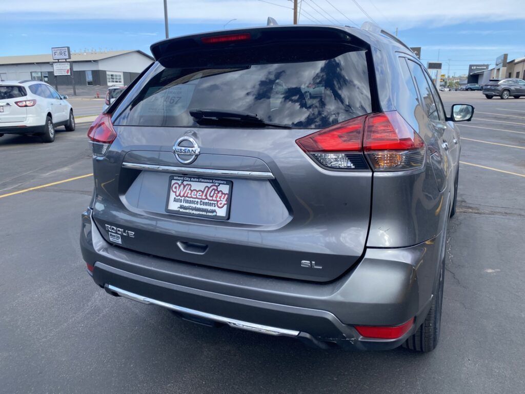 2018 Nissan ROGUE S; SL; SV