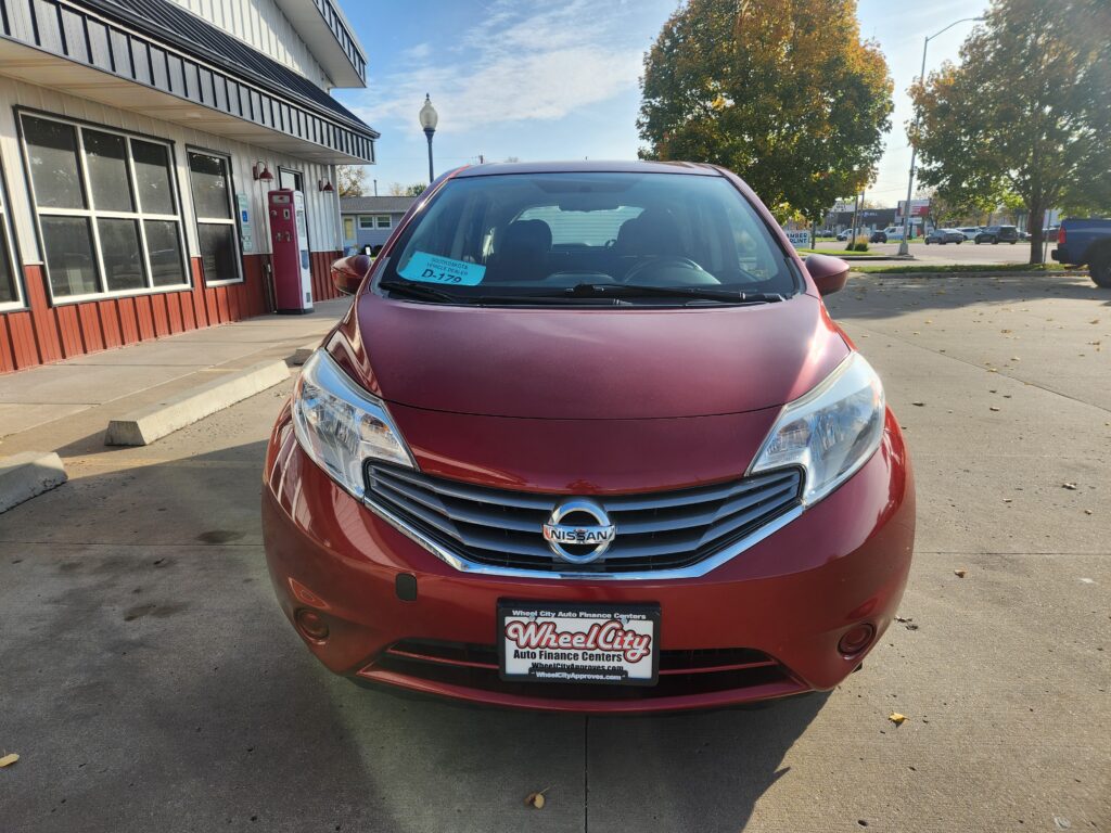 2016 Nissan VERSA NOTE S; SV; S