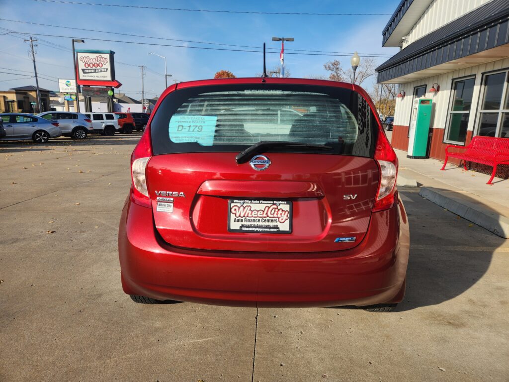 2016 Nissan VERSA NOTE S; SV; S