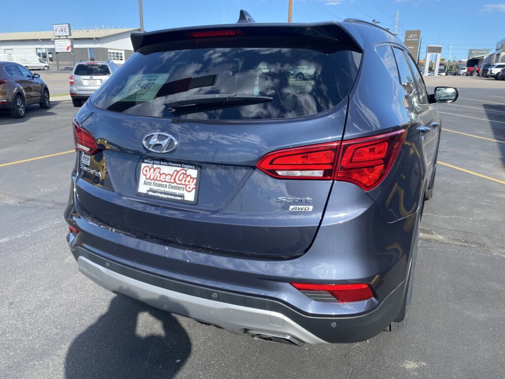 2017 Hyundai SANTA FE SPORT BASE