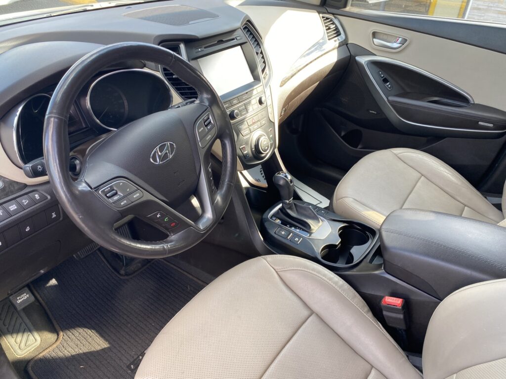 2017 Hyundai SANTA FE SPORT BASE