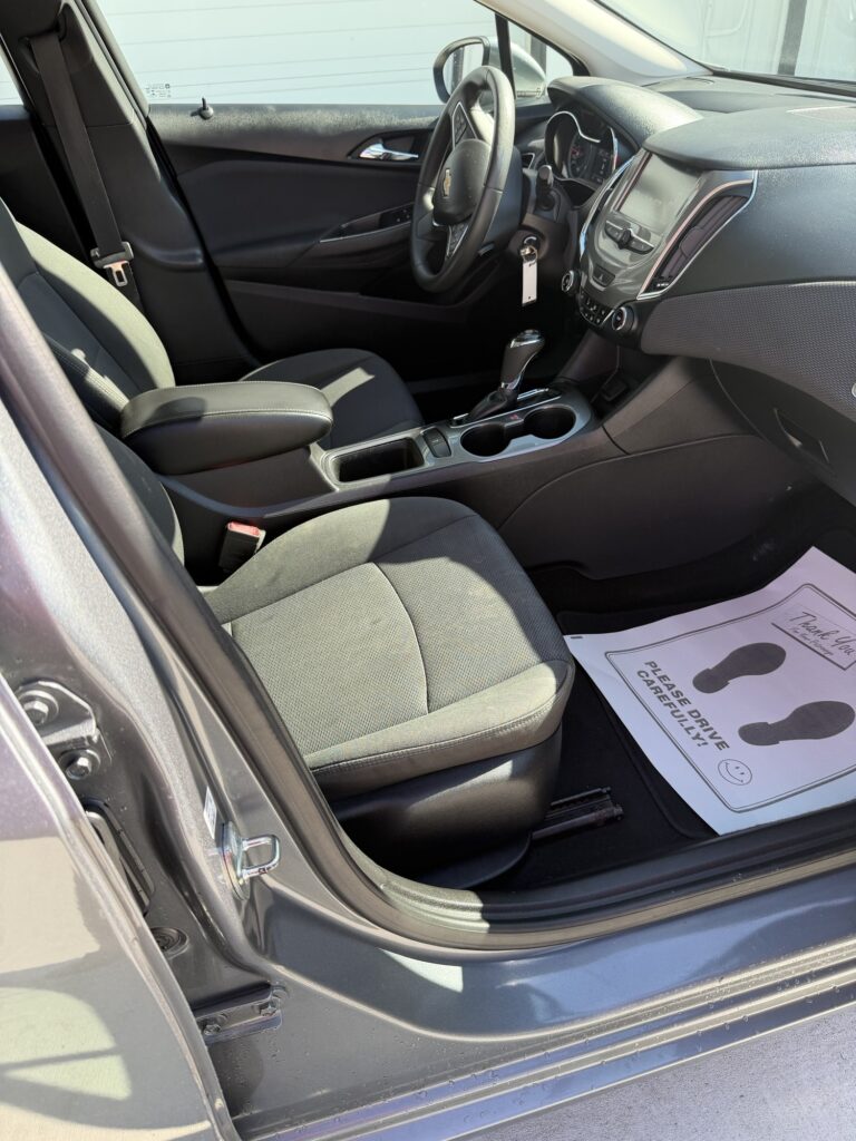 2018 Chevrolet CRUZE LT