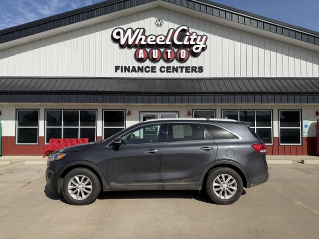 2018 KIA SORENTO LX; L