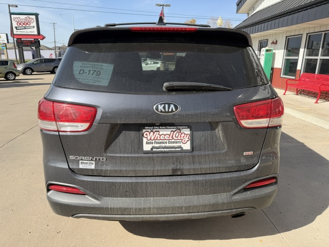 2018 KIA SORENTO LX; L
