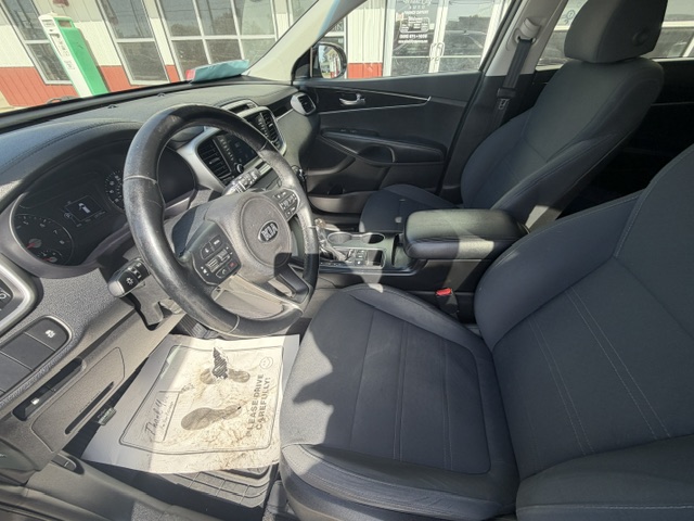 2018 KIA SORENTO LX; L
