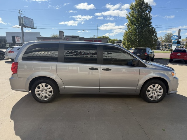 2019 Dodge GRAND CARAVAN SE