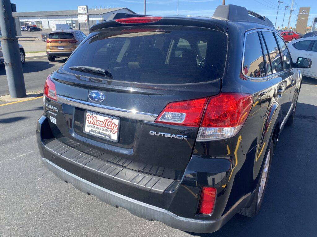 2011 SUBARU OUTBACK PREMIUM