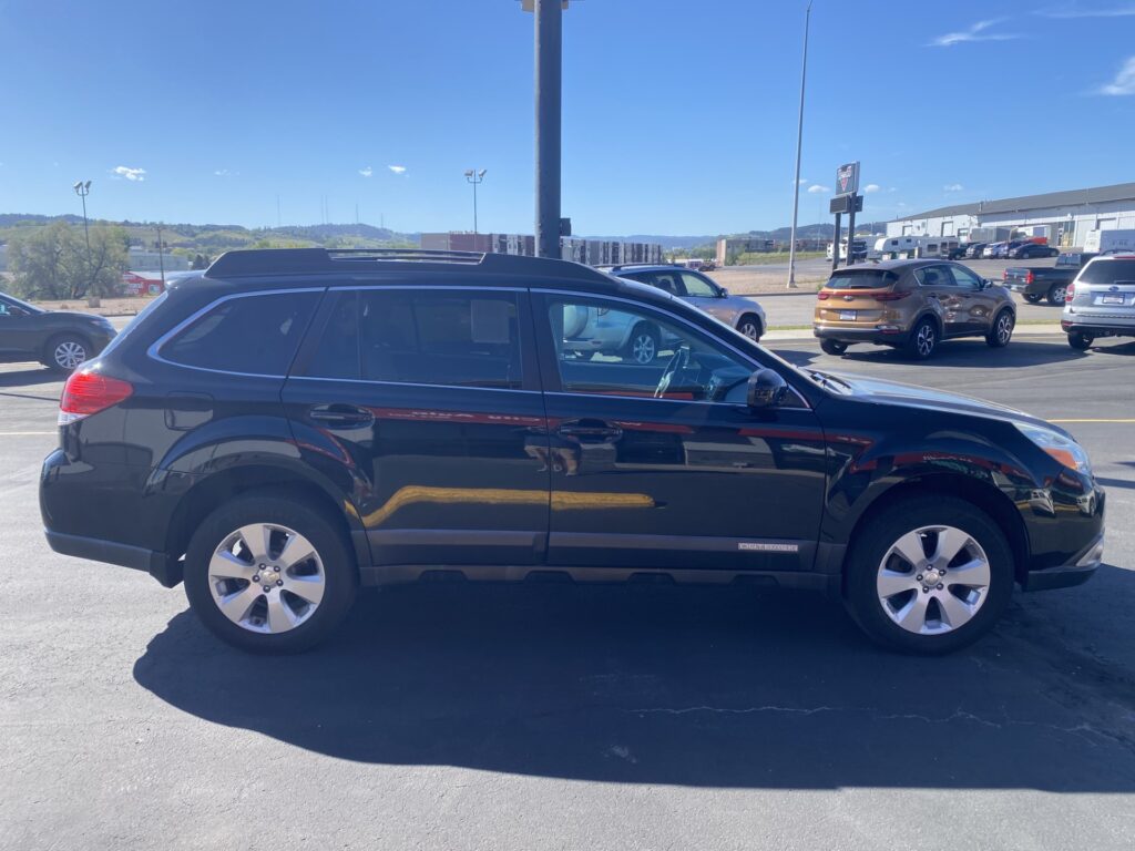 2011 SUBARU OUTBACK PREMIUM