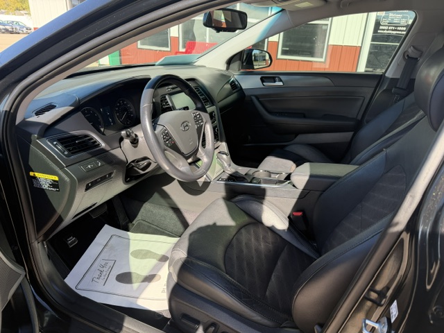 2016 Hyundai SONATA LIMITED; SPOR