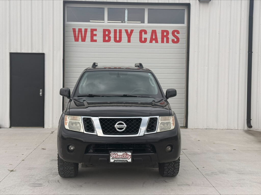 2012 Nissan PATHFINDER S; LE; SV